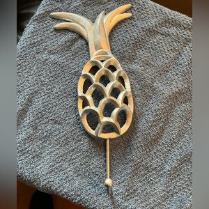 Silver Pineapple Wall Hook